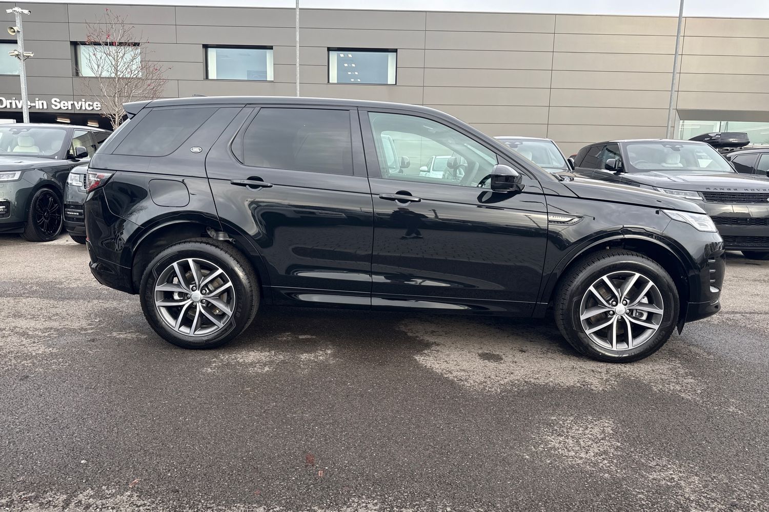 Used Land Rover Discovery Sport 2025 for sale - 76330789: Photo 5