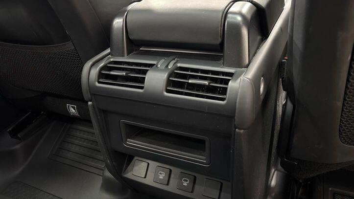 Used Land Rover Defender 2024 for sale - 77451094: Photo 17