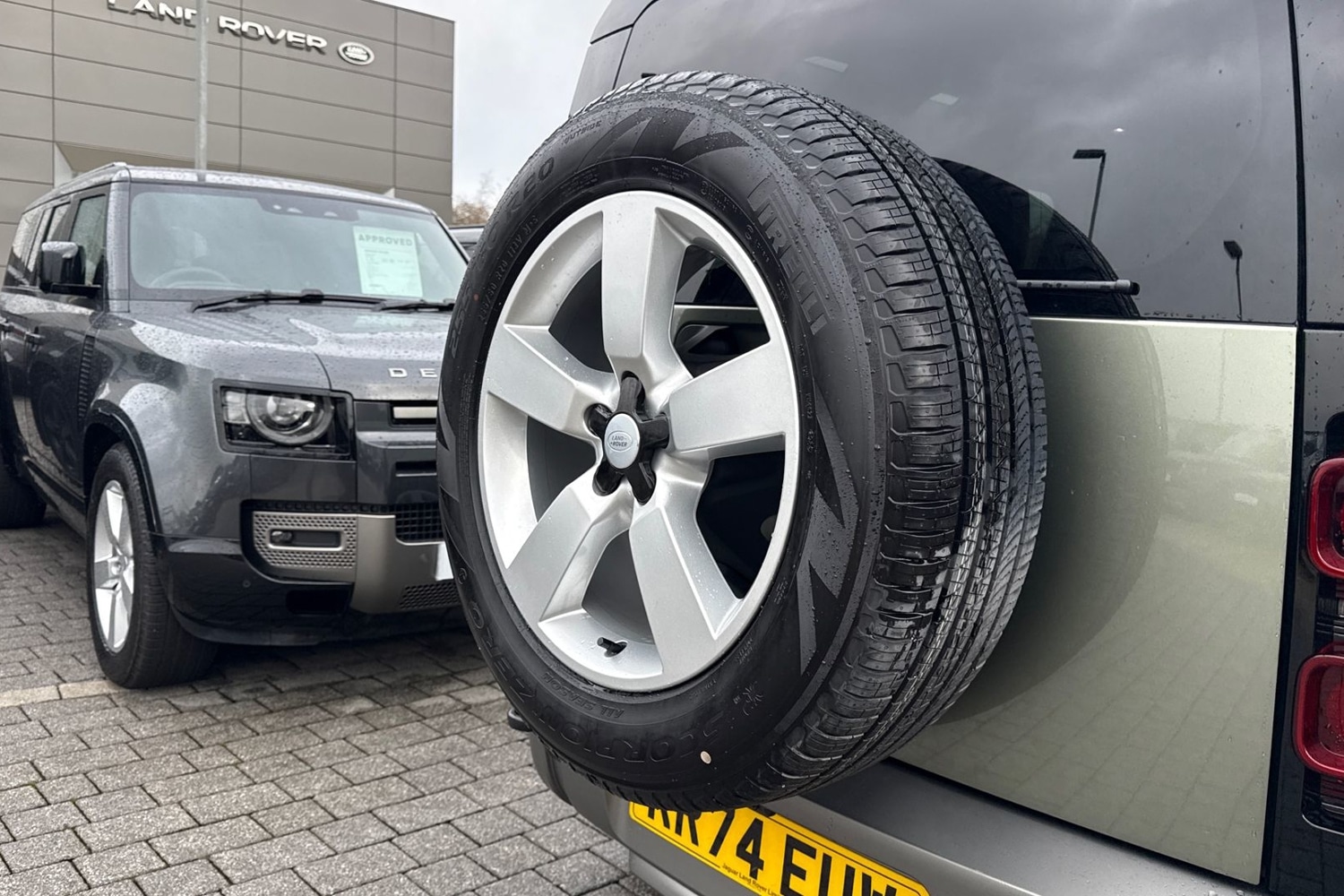 Used Land Rover Defender 110 2024 for sale - 77451094: Photo 30