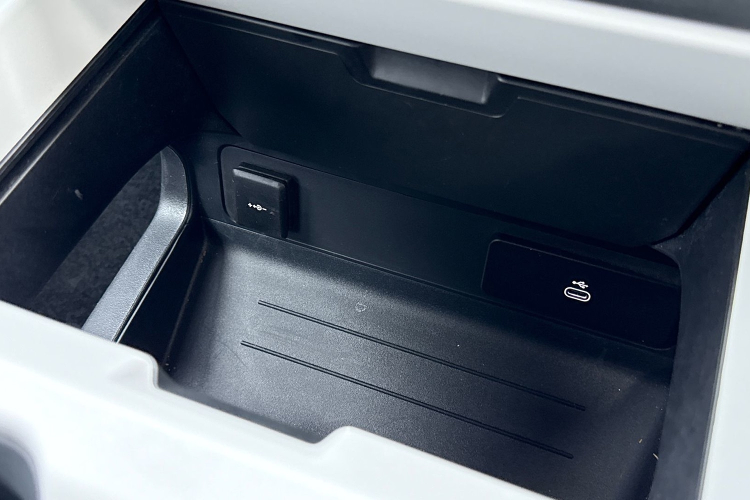 Used Land Rover Defender 110 2024 for sale - 77451094: Photo 45