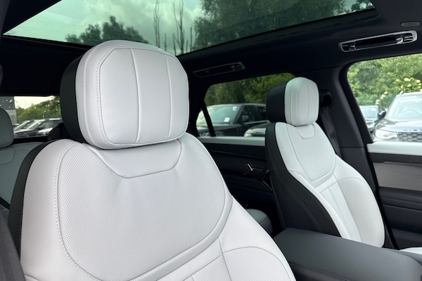 Used Land Rover Range Rover Sport 2025 for sale - 74130526: Photo 10