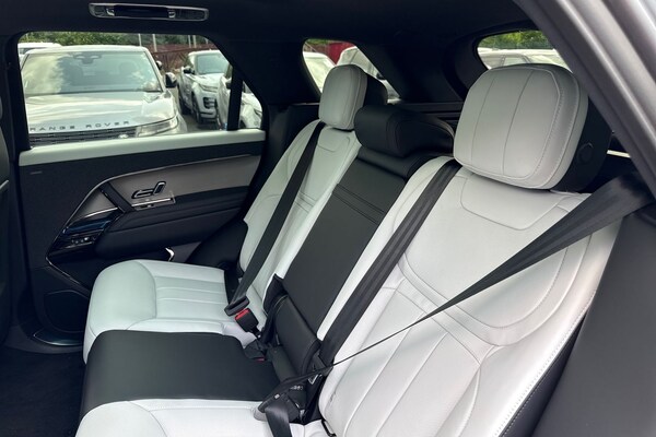 Used Land Rover Range Rover Sport 2025 for sale - 74130526: Photo 13
