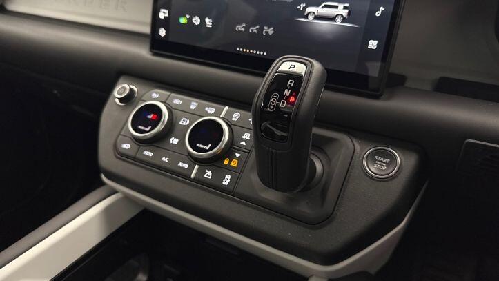 Used Land Rover Defender 2024 for sale - 77451093: Photo 13