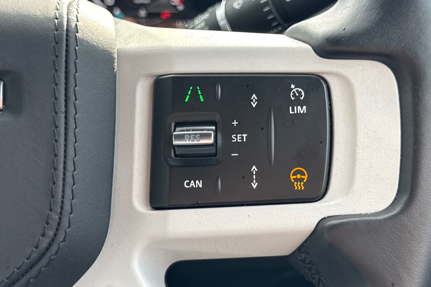 Used Land Rover Defender 110 2024 for sale - 77451093: Photo 34