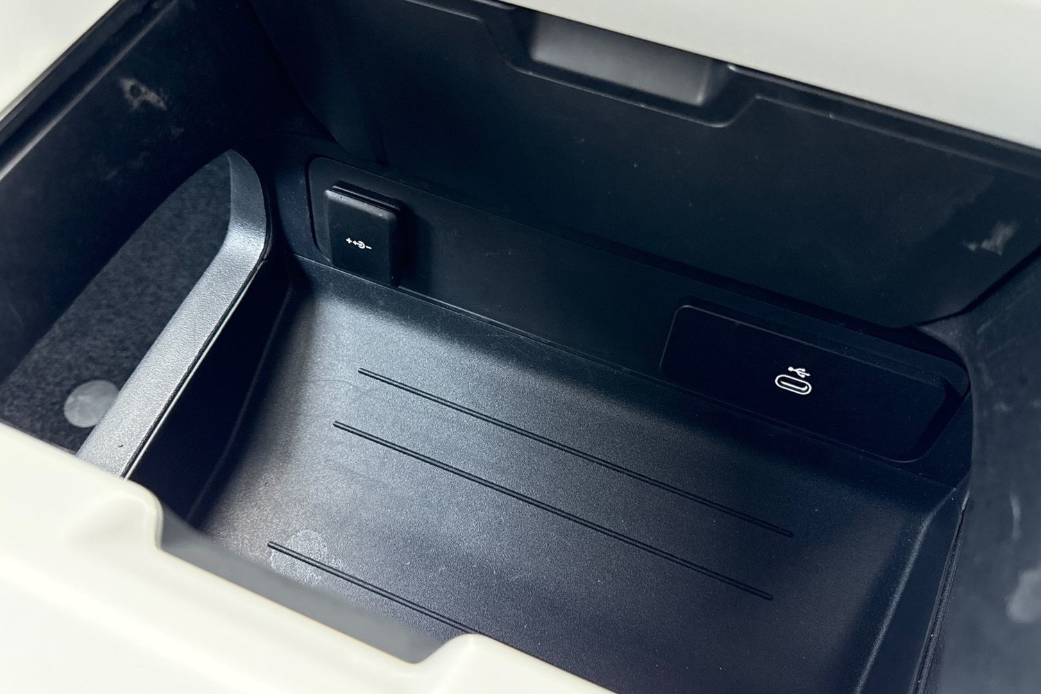 Used Land Rover Defender 110 2024 for sale - 77451093: Photo 43