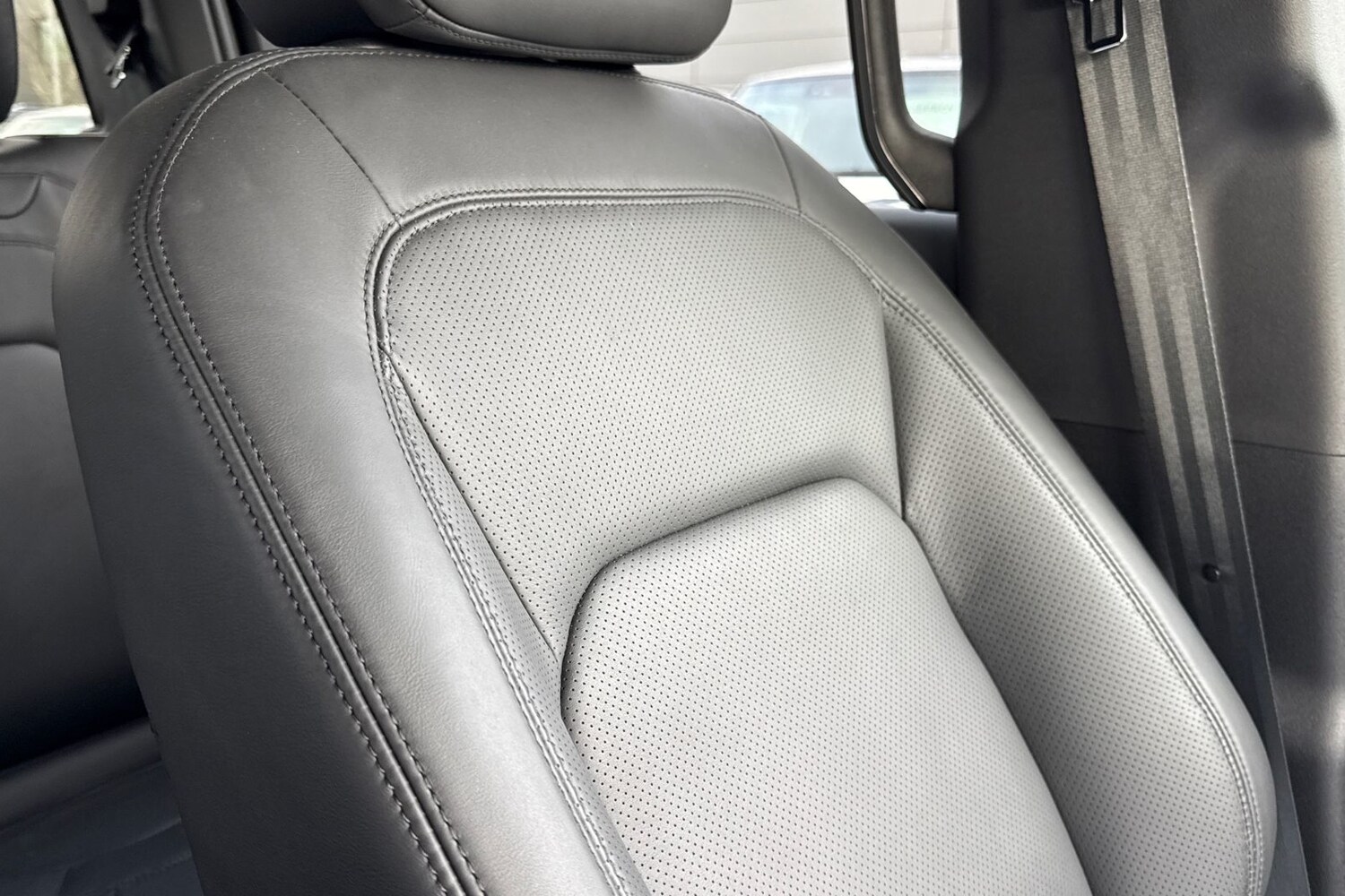 Used Land Rover Defender 110 2024 for sale - 77451093: Photo 46