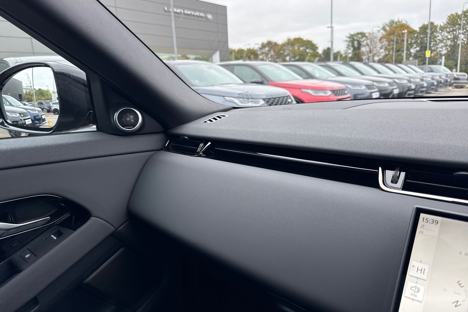 Used Land Rover Range Rover Evoque 2025 for sale - 76274708: Photo 57