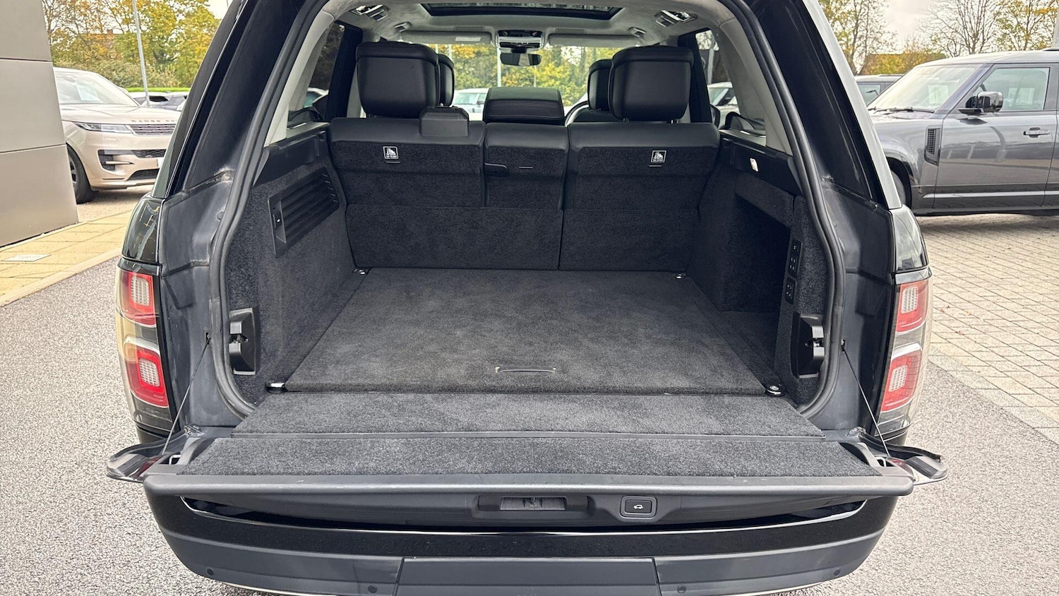 Used Land Rover Range Rover 2021 for sale - 76636937: Photo 11