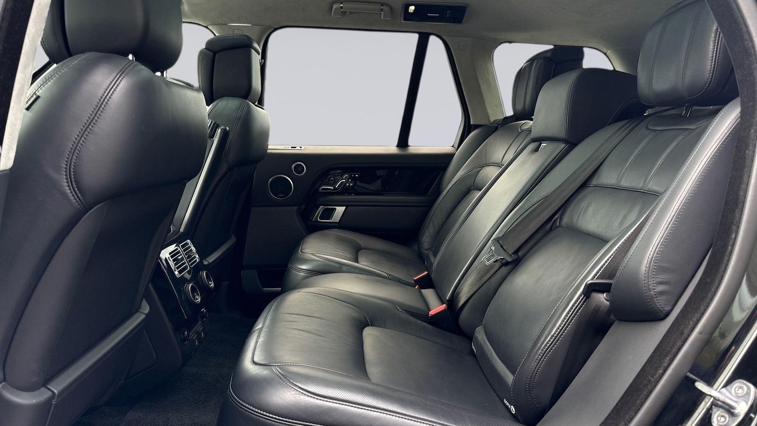 Used Land Rover Range Rover 2021 for sale - 76636937: Photo 4