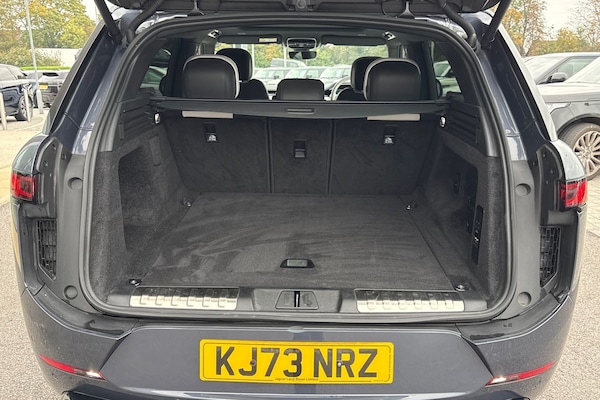Used Land Rover Range Rover Sport 2024 for sale - 76311045: Photo 11