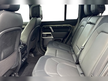 Used Land Rover Defender 110 2023 for sale - 75639394: Photo