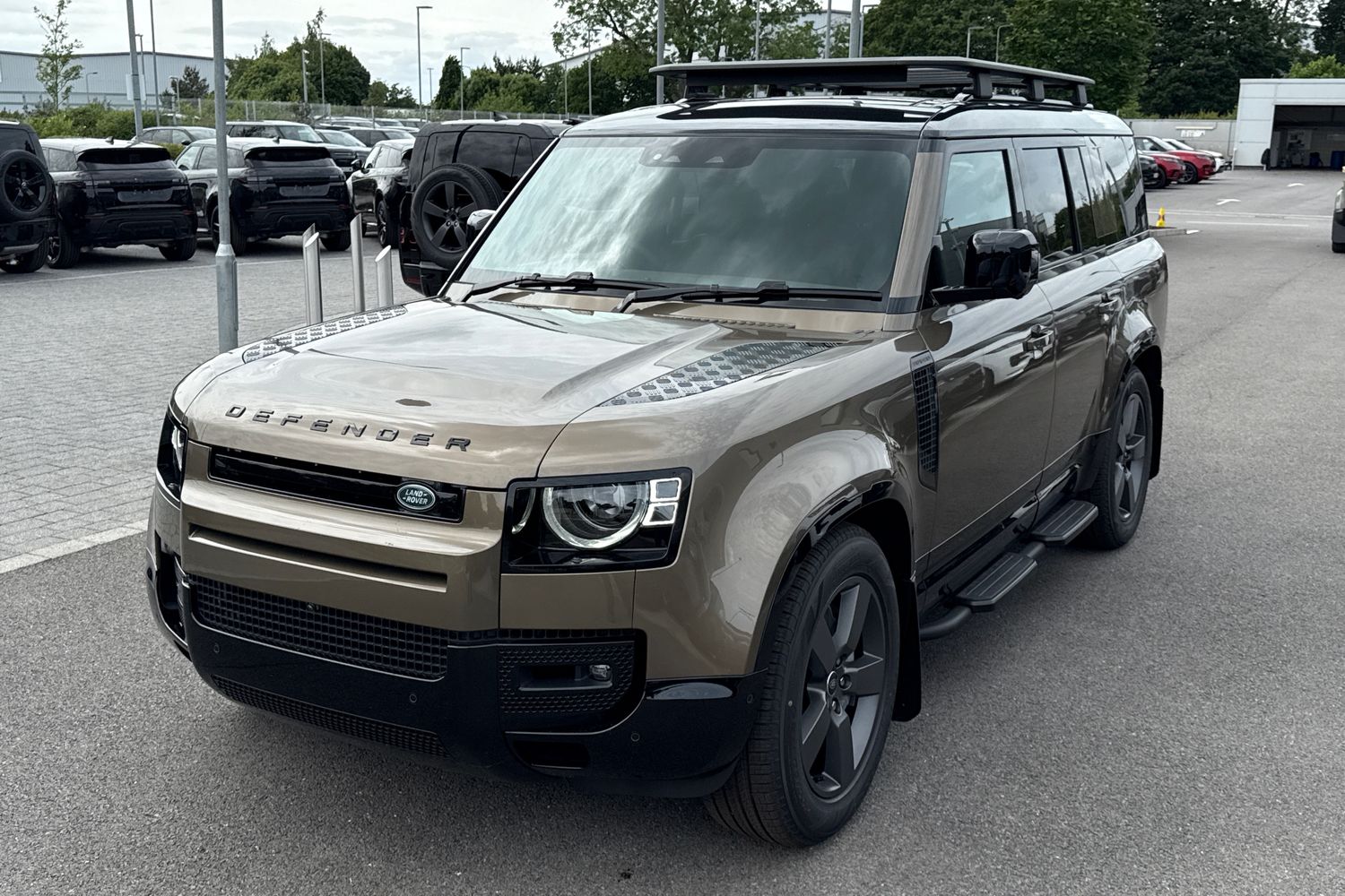 Used Land Rover Defender 130 2026 for sale - 78001872: Photo 21