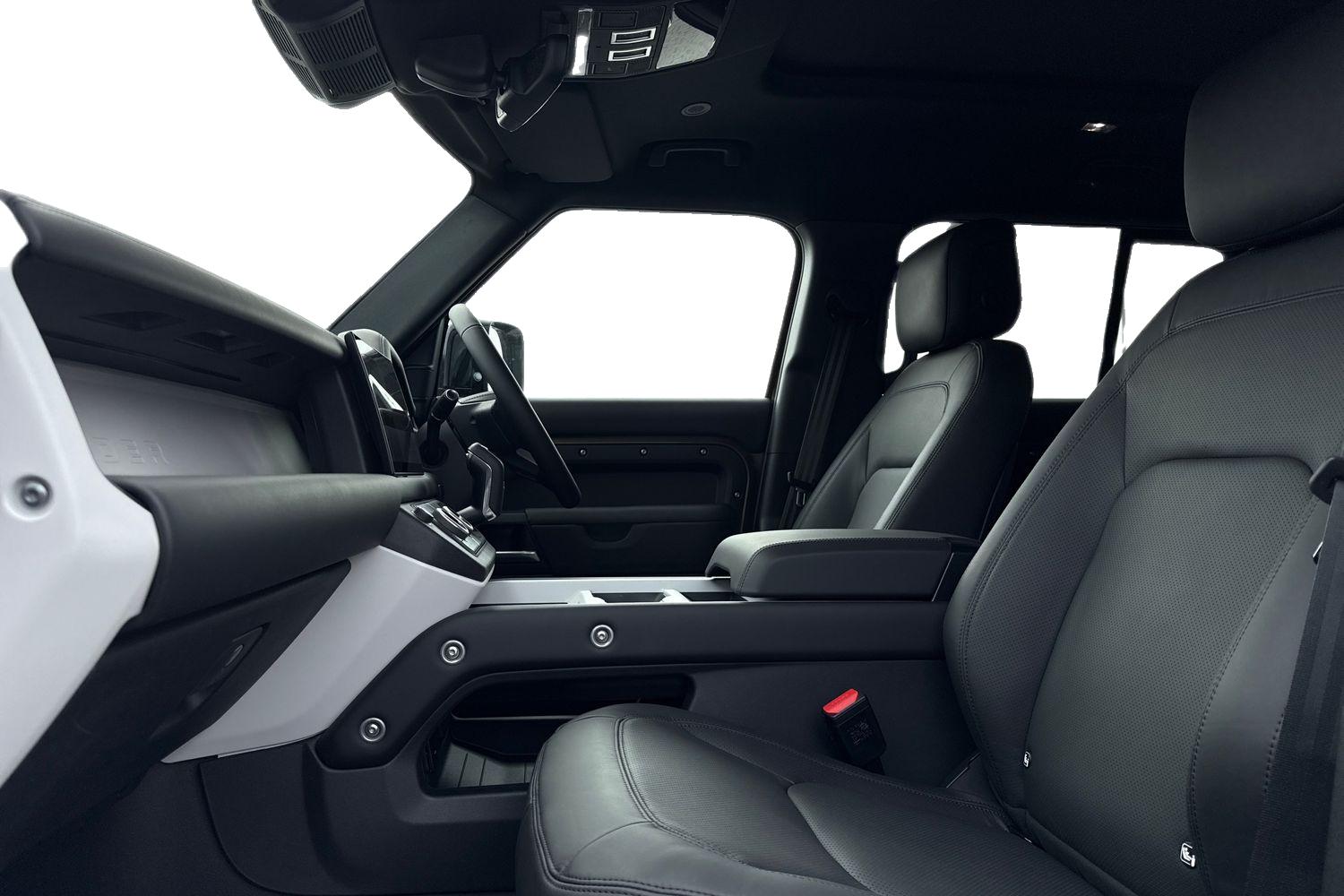 Used Land Rover Defender 130 2026 for sale - 78001872: Photo 3