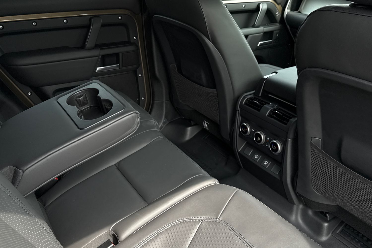 Used Land Rover Defender 130 2026 for sale - 78001872: Photo 43