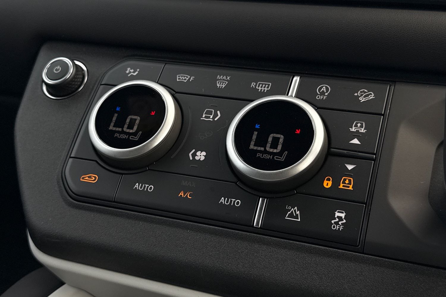 Used Land Rover Defender 130 2026 for sale - 78001872: Photo 48