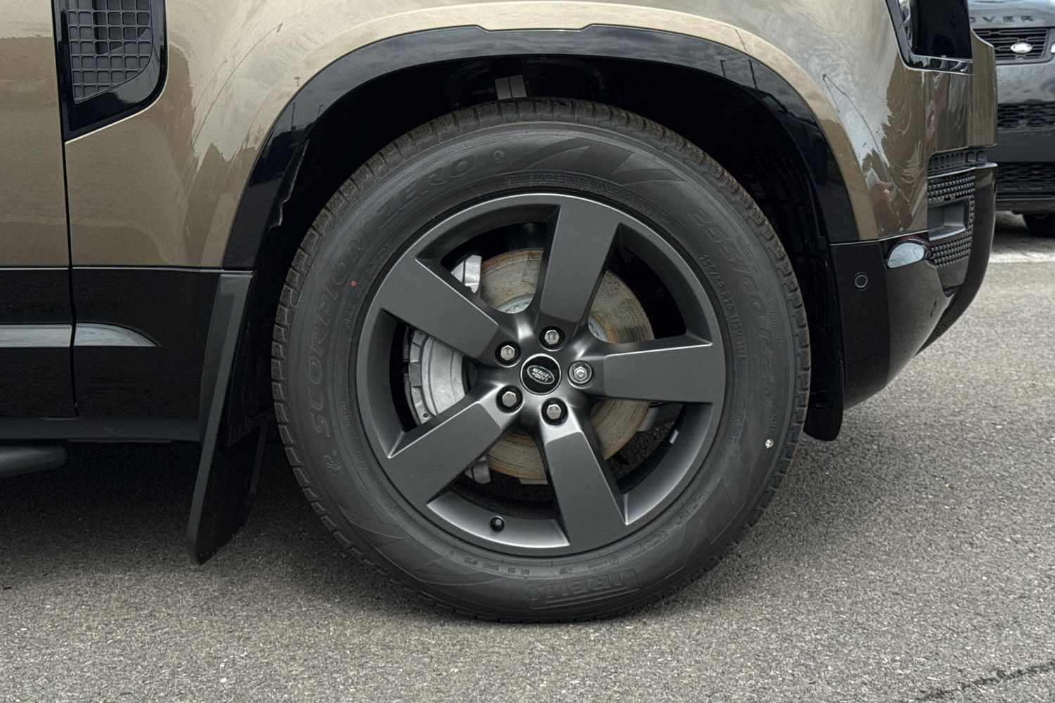 Used Land Rover Defender 130 2026 for sale - 78001872: Photo 8