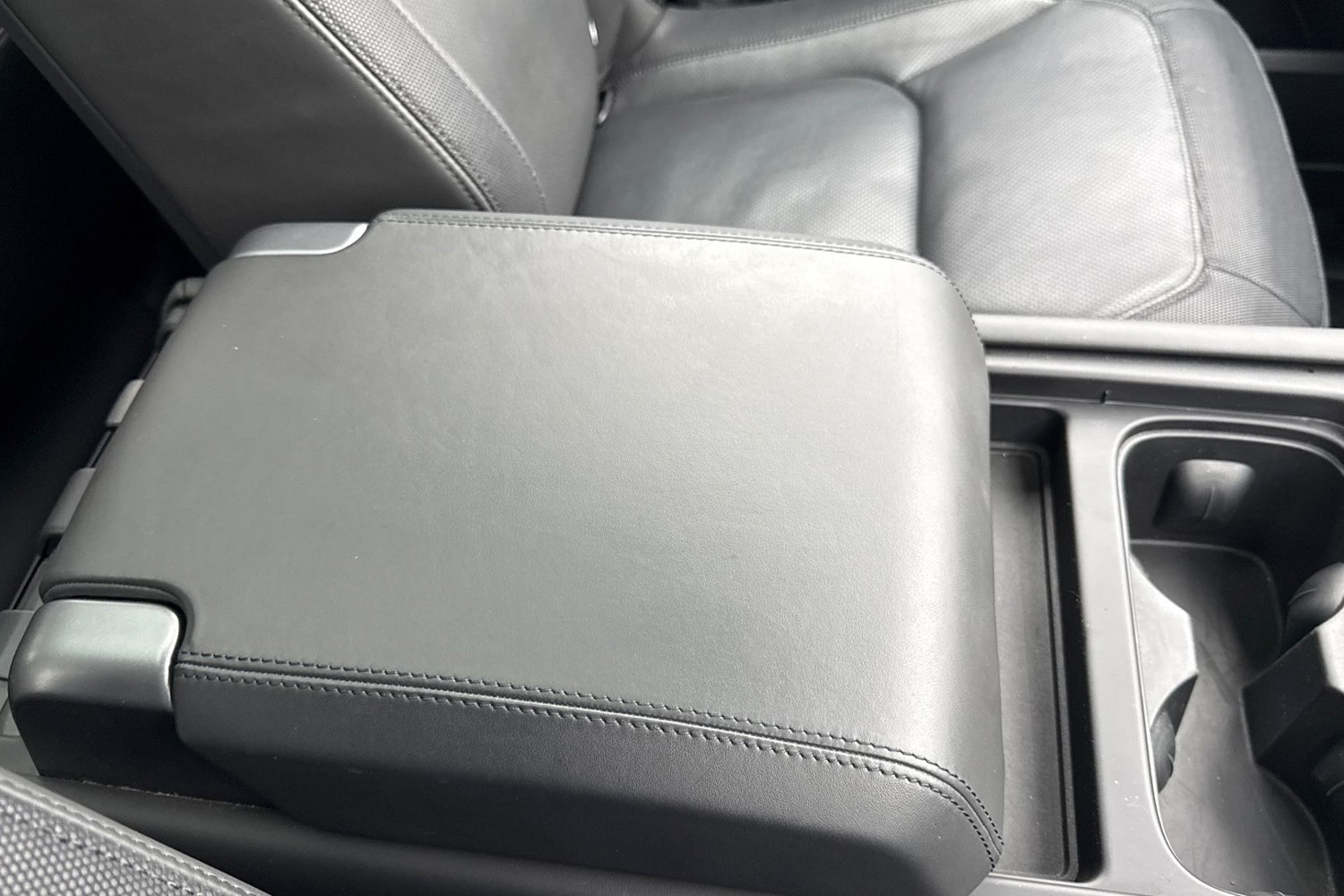 Used Land Rover Defender 110 2024 for sale - 76922985: Photo 47