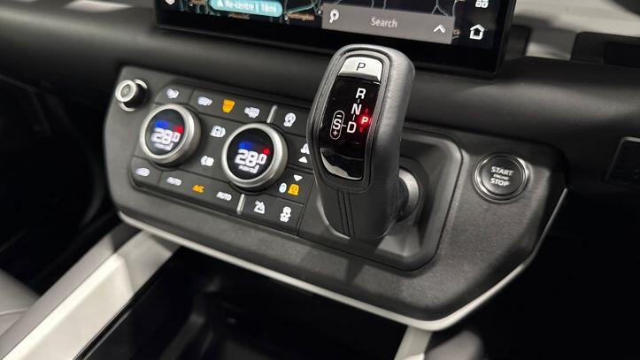 Used Land Rover Defender 110 2025 for sale - 77287191: Photo 14