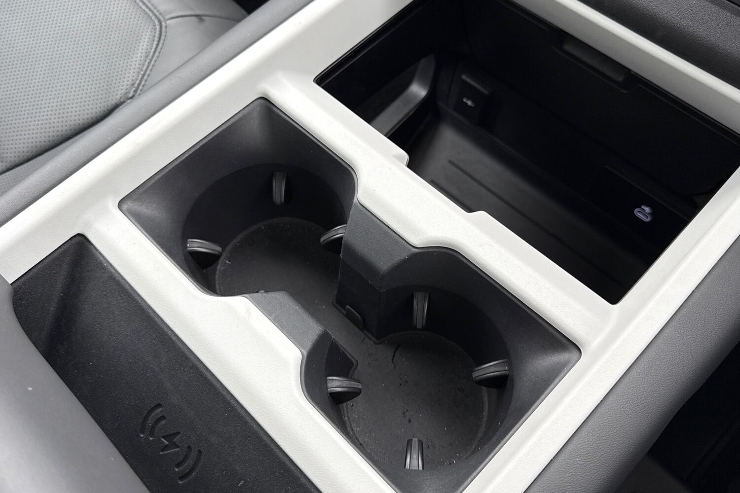 Used Land Rover Defender 110 2025 for sale - 77287191: Photo 50