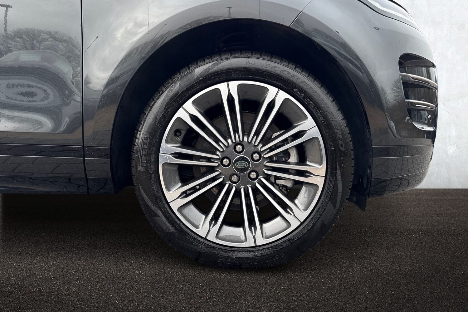 Used Land Rover Range Rover Evoque 2024 for sale - 76929236: Photo 8