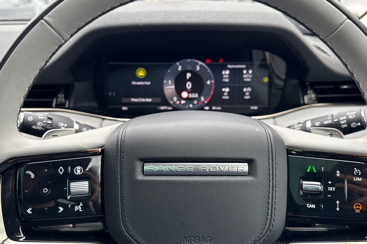 Used Land Rover Range Rover Evoque 2025 for sale - 76102142: Photo 36