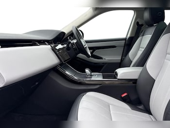 Used Land Rover Range Rover Evoque 2025 for sale - 76102142: Photo 3