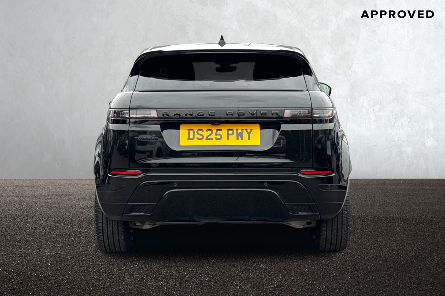 Used Land Rover Range Rover Evoque 2025 for sale - 76102142: Photo 6