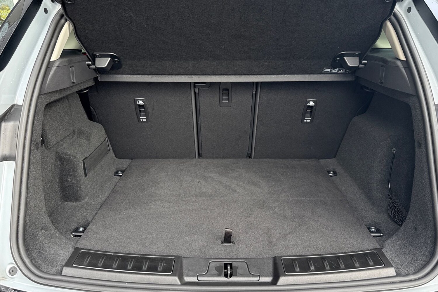 Used Land Rover Range Rover Evoque 2025 for sale - 76353106: Photo 11