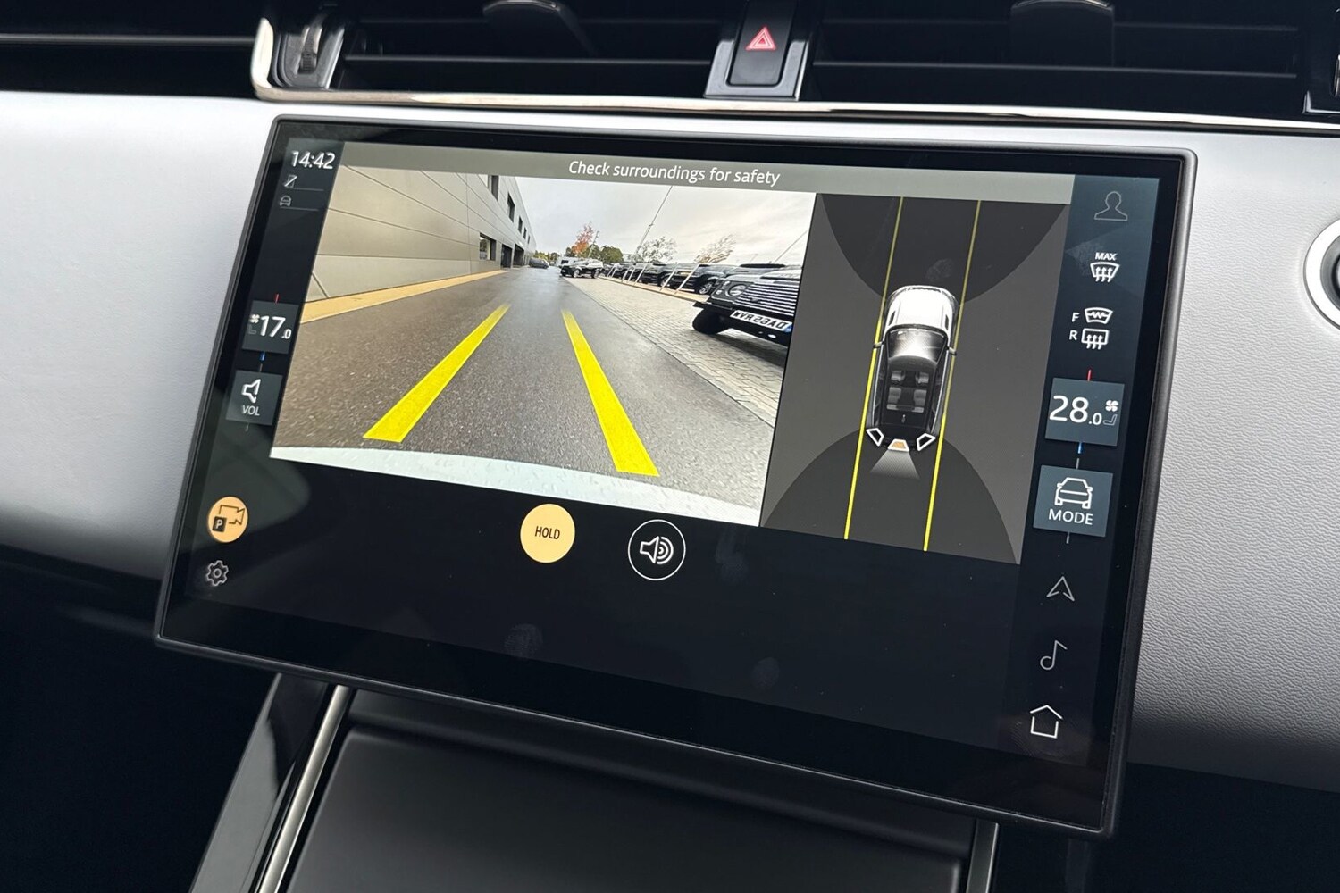 Used Land Rover Range Rover Evoque 2025 for sale - 76353106: Photo 13