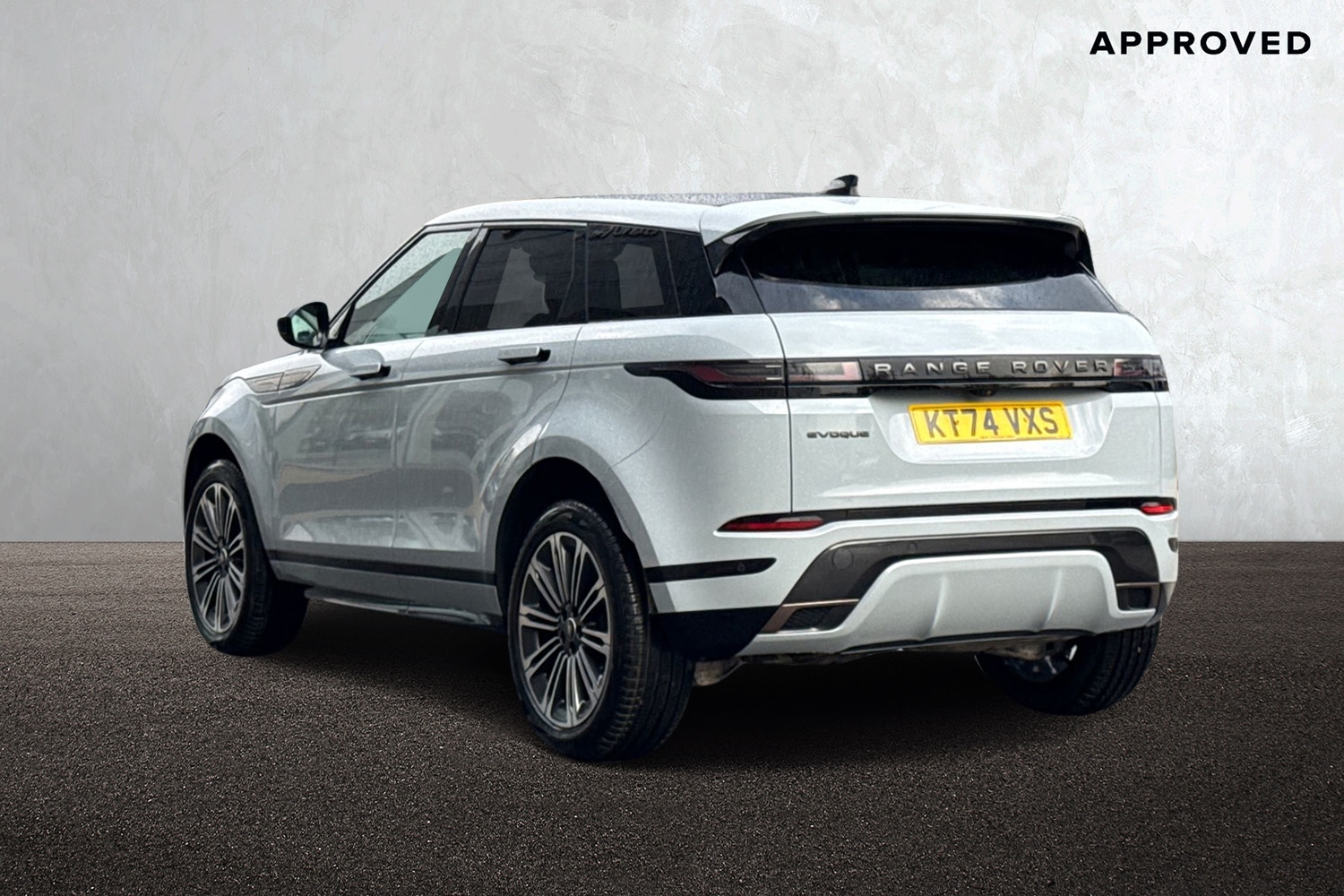 Used Land Rover Range Rover Evoque 2025 for sale - 76353106: Photo 2