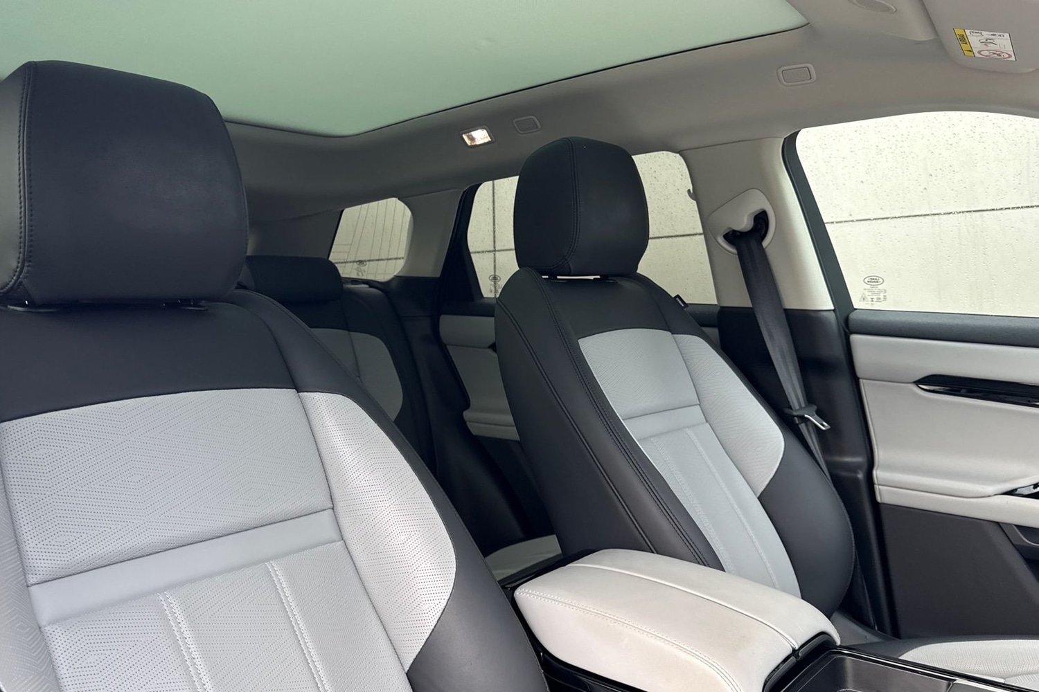 Used Land Rover Range Rover Evoque 2025 for sale - 76353106: Photo 22