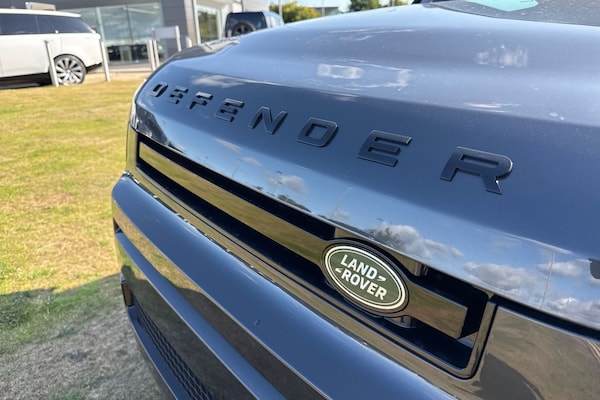 Used Land Rover Defender 110 2025 for sale - 75524923: Photo 21