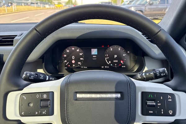 Used Land Rover Defender 110 2025 for sale - 75524923: Photo 29