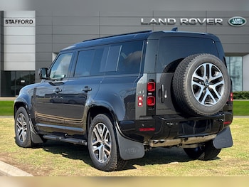 Used Land Rover Defender 110 2025 for sale - 75524923: Photo