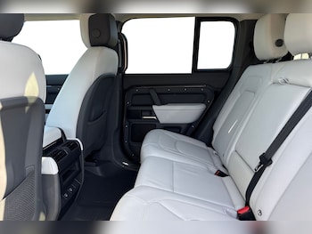 Used Land Rover Defender 110 2025 for sale - 75524923: Photo