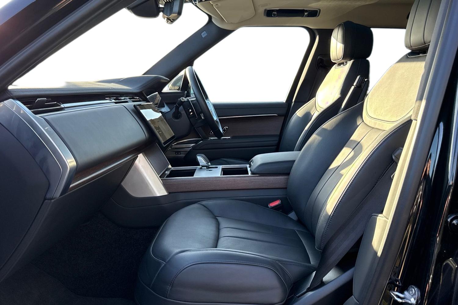 Used Land Rover Range Rover 2024 for sale - 77093559: Photo 3