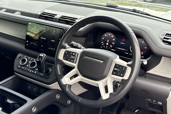 Used Land Rover Defender 90 2024 for sale - 75786479: Photo 16