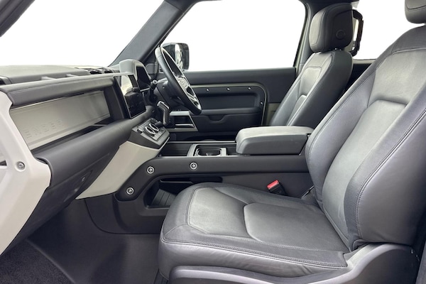 Used Land Rover Defender 90 2024 for sale - 75786479: Photo 3