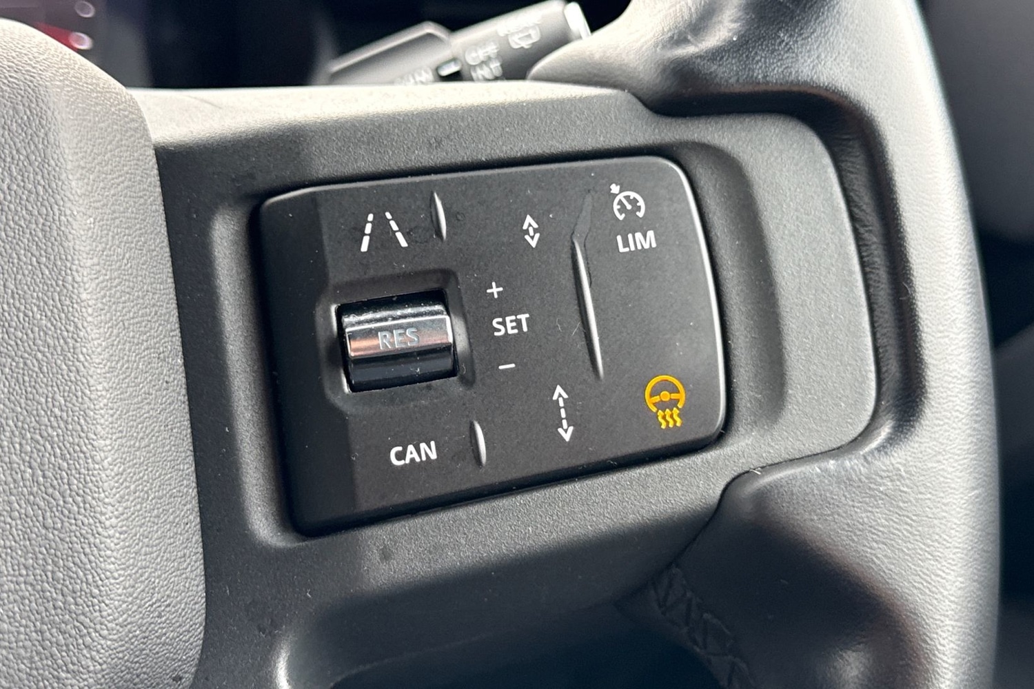 Used Land Rover Defender 110 2023 for sale - 76836365: Photo 31