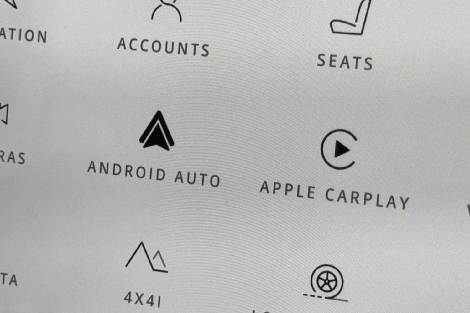 Used Land Rover Defender 110 2023 for sale - 76836365: Photo 33