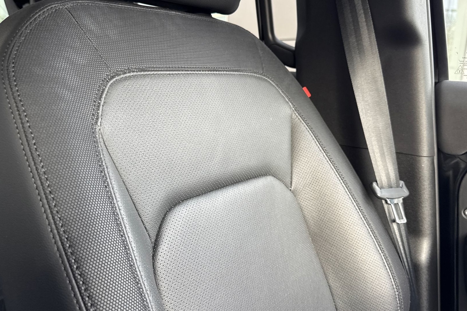 Used Land Rover Defender 110 2023 for sale - 76836365: Photo 44