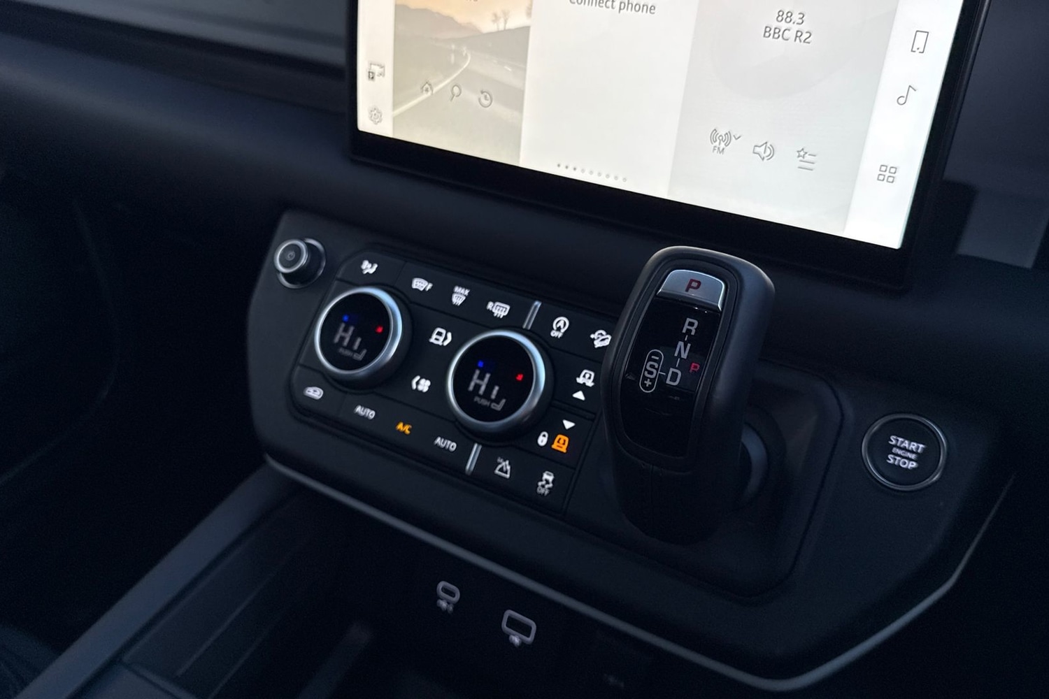 Used Land Rover Defender 2024 for sale - 76902571: Photo 14