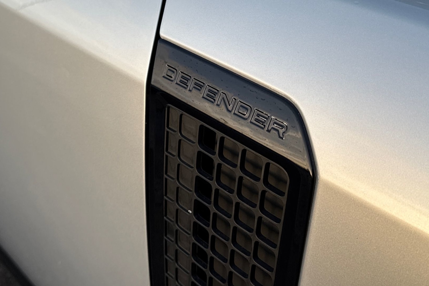 Used Land Rover Defender 2024 for sale - 76902571: Photo 32