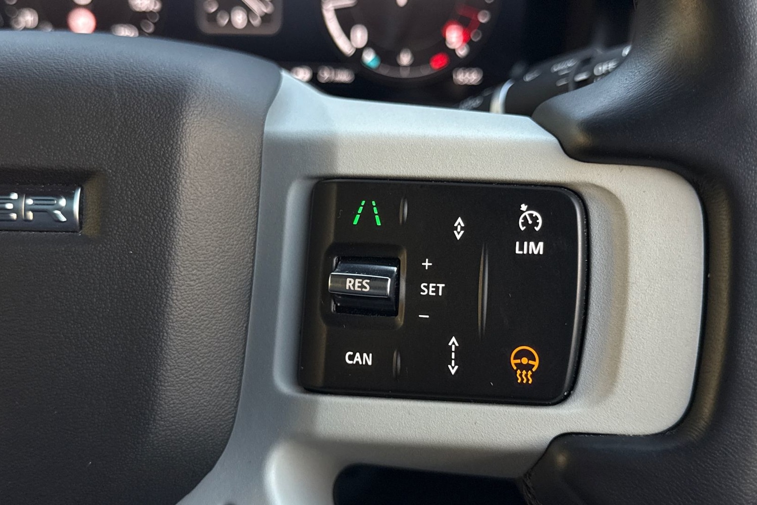 Used Land Rover Defender 2024 for sale - 76902571: Photo 46