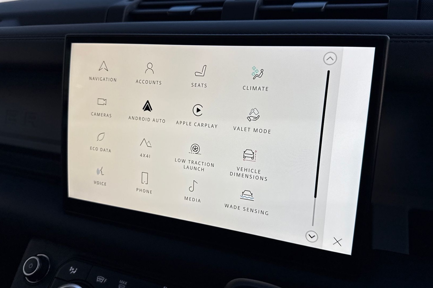 Used Land Rover Defender 2024 for sale - 76902571: Photo 48