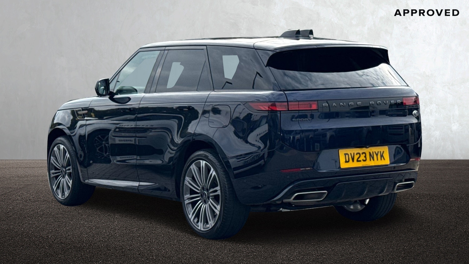 Used Land Rover Range Rover Sport 2023 for sale - 76128395: Photo 2