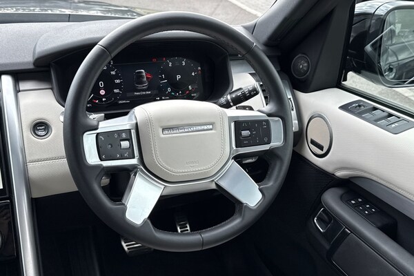 Used Land Rover Discovery 2024 for sale - 75745223: Photo 16