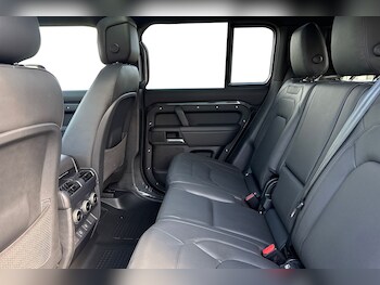Used Land Rover Defender 110 2025 for sale - 75787731: Photo