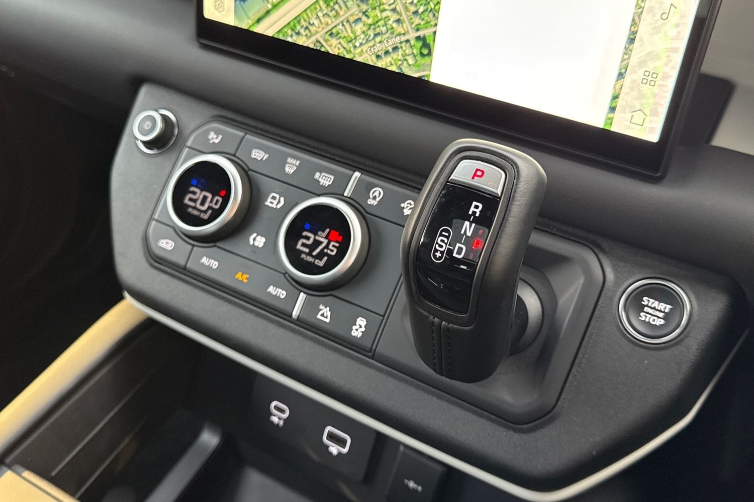 Used Land Rover Defender 2024 for sale - 77194810: Photo 14