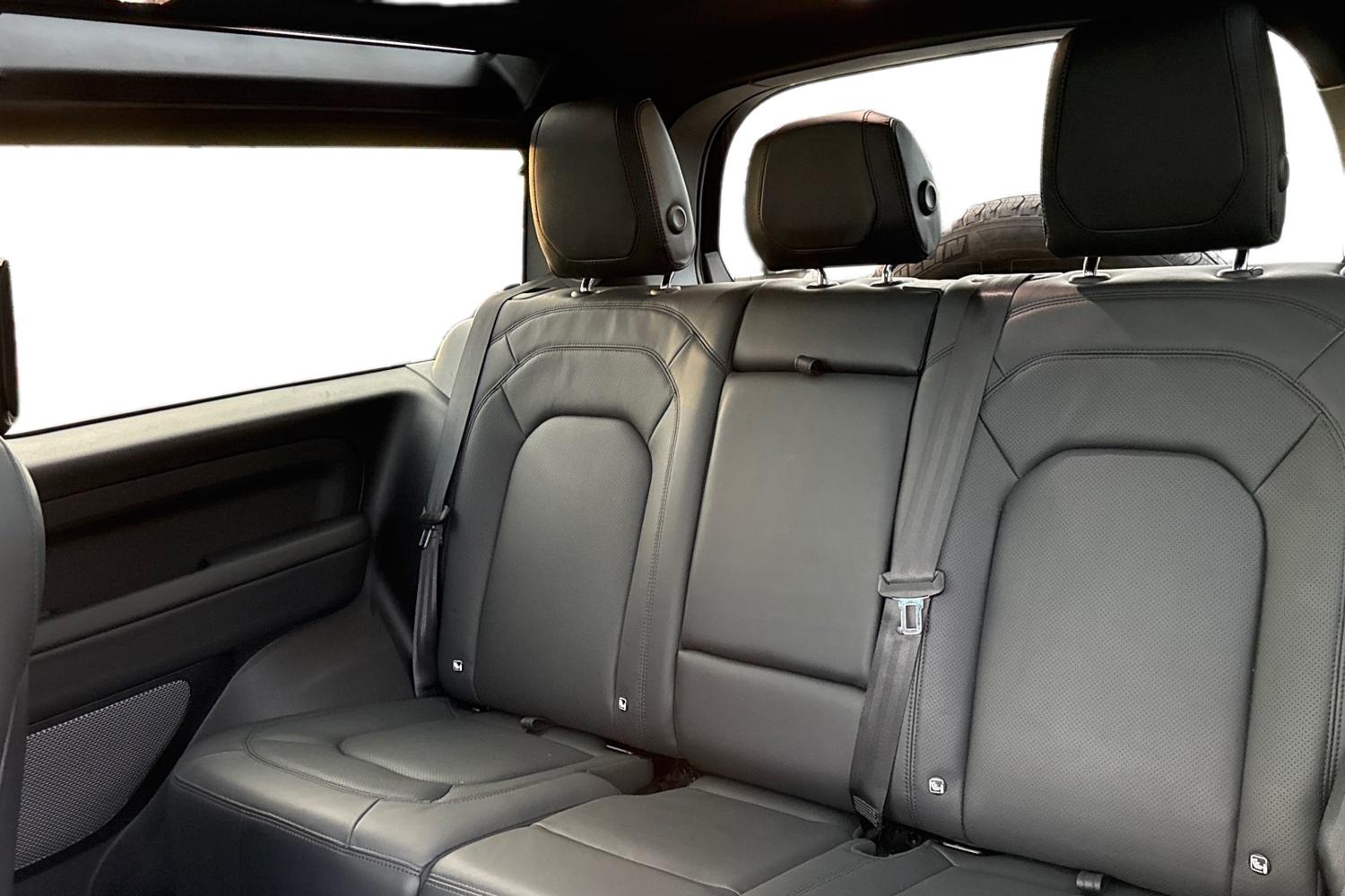 Used Land Rover Defender 2024 for sale - 77194810: Photo 4